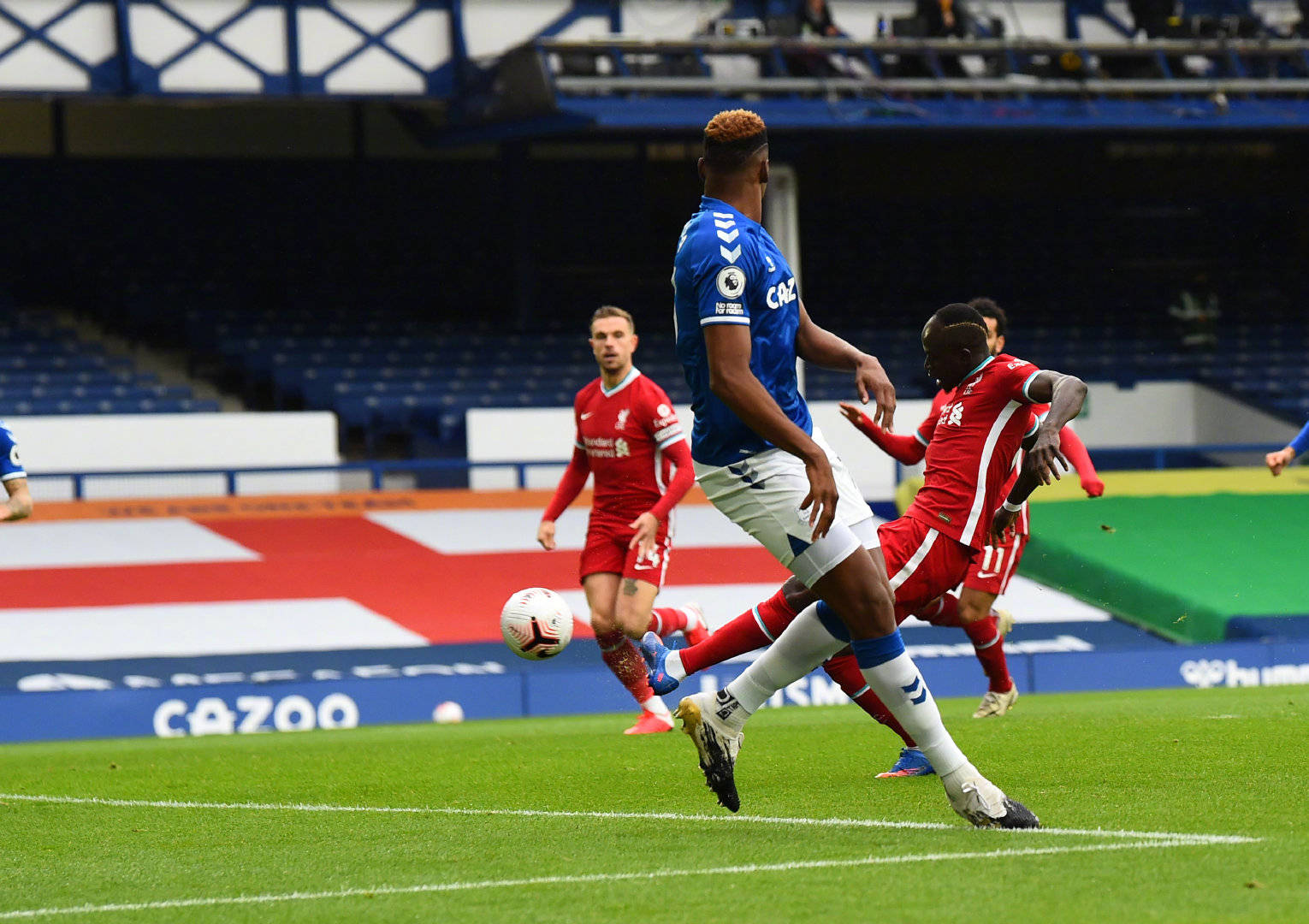 凭借连续几 凭借连续几