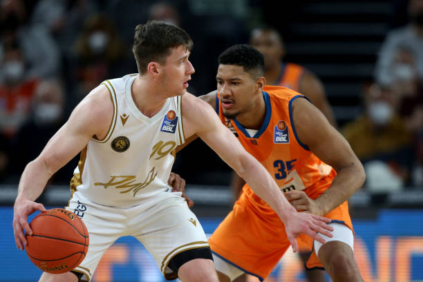 没有任何中 没有任何中